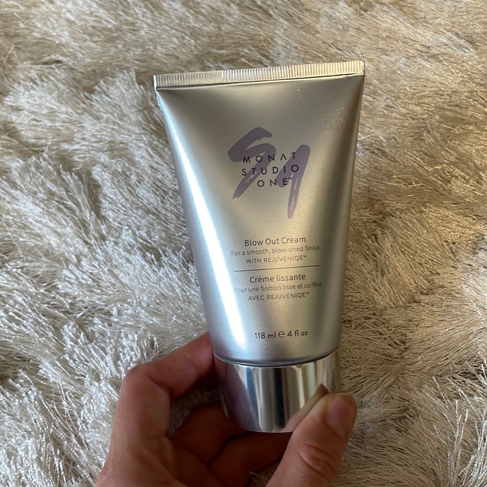 Monat hair product